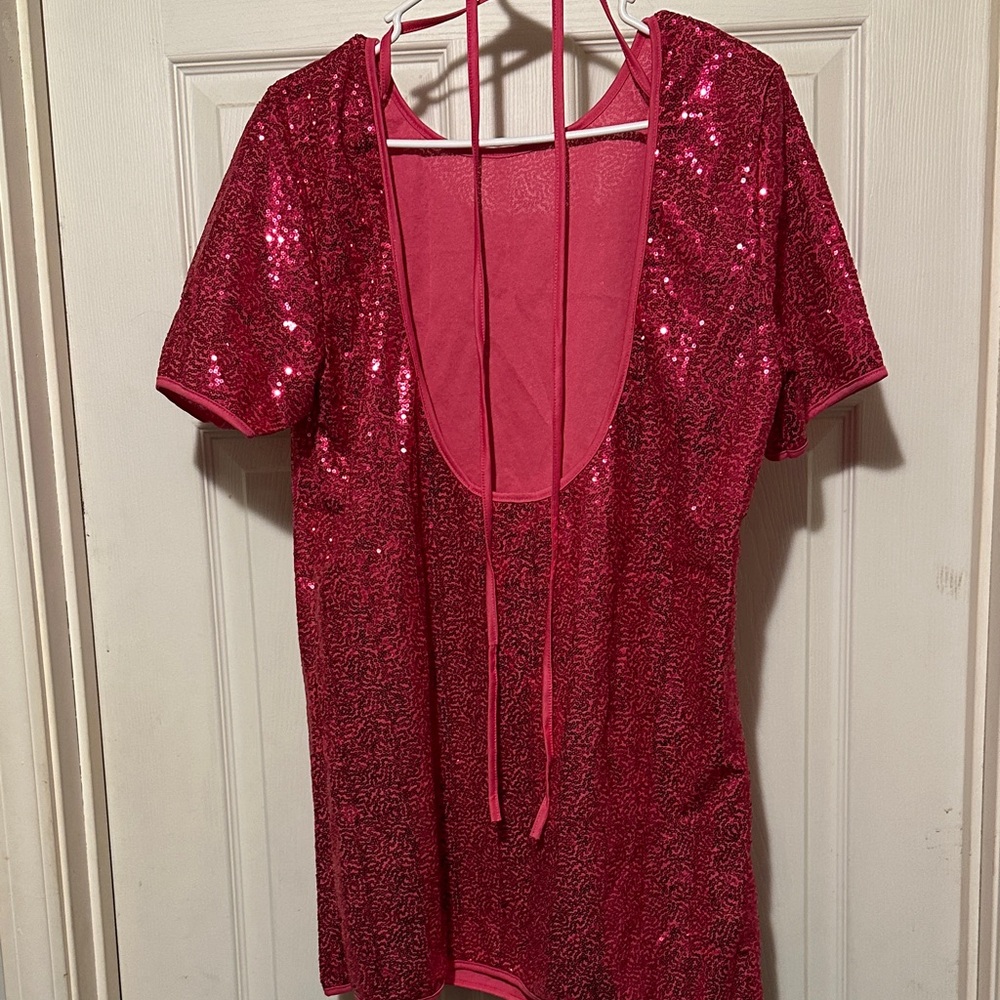 Dazzling Backless Sequin Dress in Vibrant Pink - Picture 2 of 2